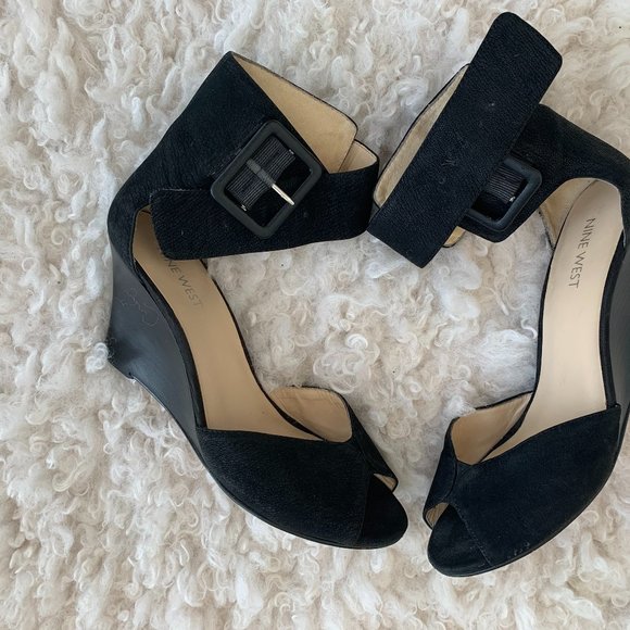 BLACK SUEDE  Nine West SANDALS  size 7.5 - Leather Upper - Picture 1 of 8